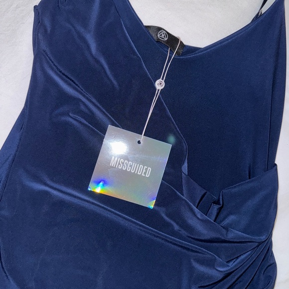 MISSGUIDED SLINKY DRESS - Picture 4 of 5